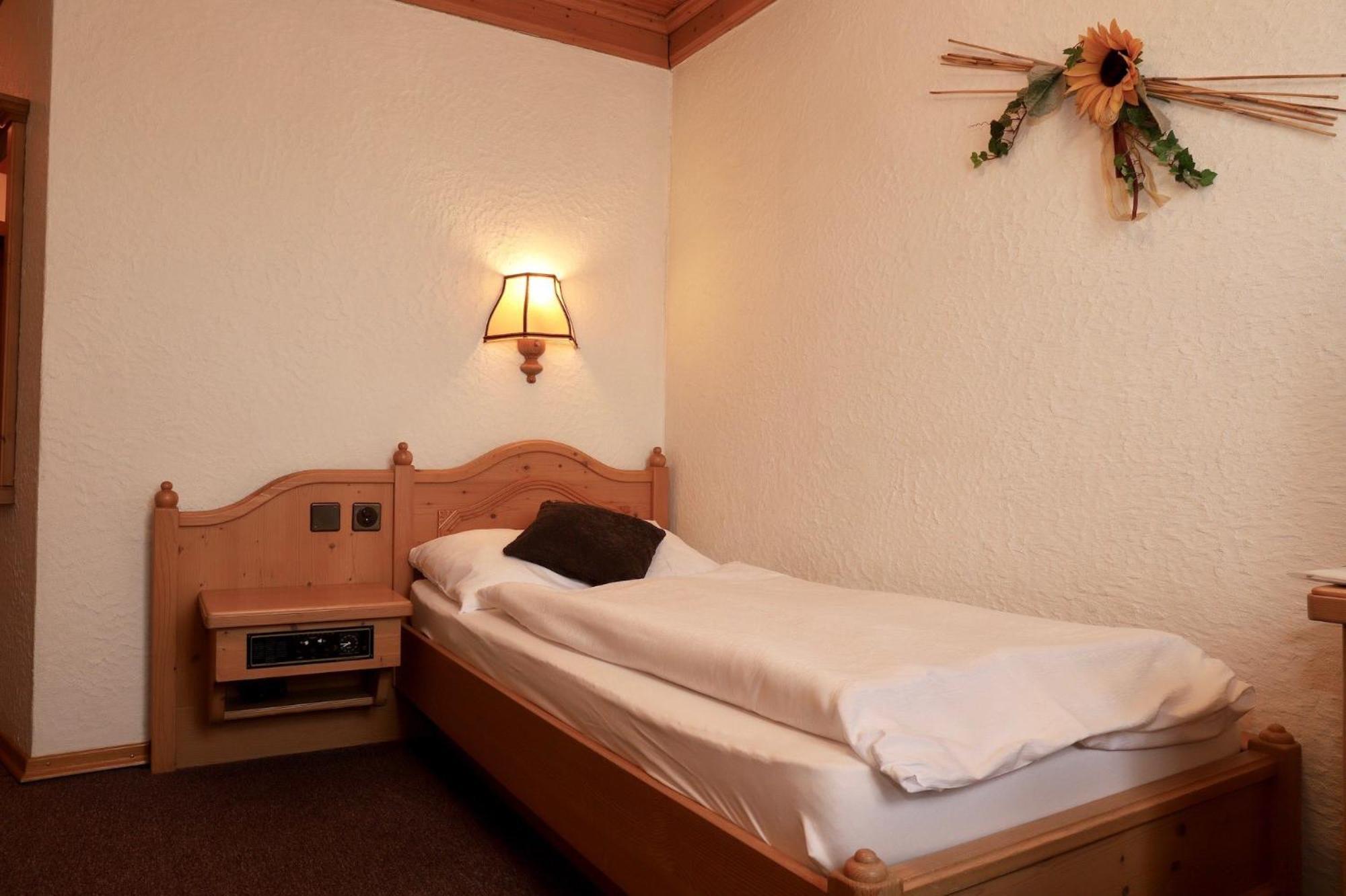 Hotel-Restaurant Weisses Kreuz Breitenbach Luaran gambar