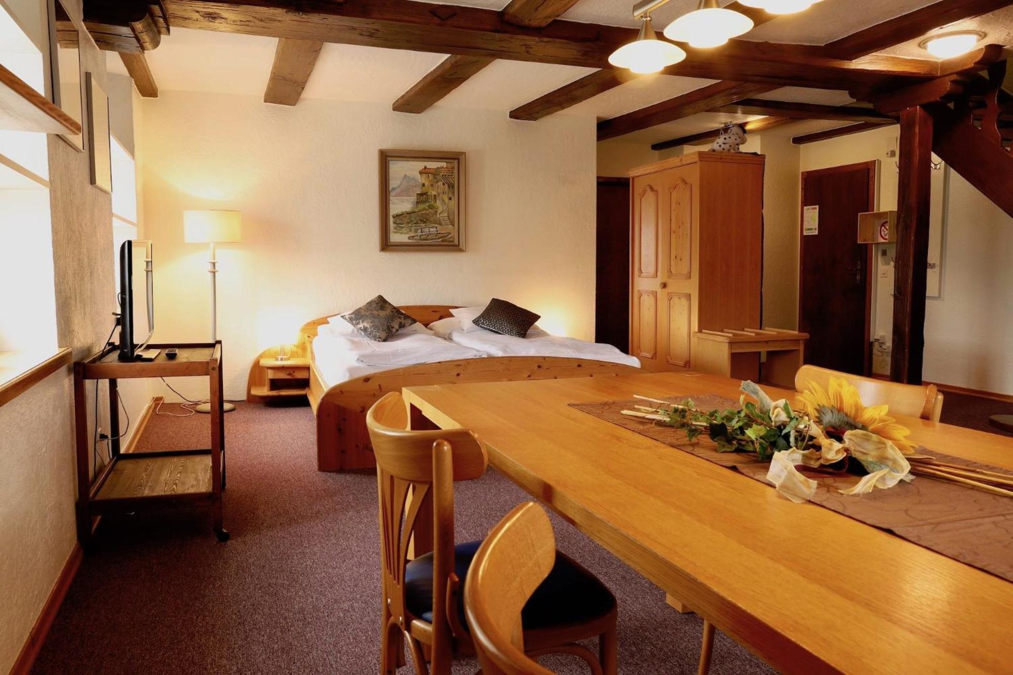 Hotel-Restaurant Weisses Kreuz Breitenbach Luaran gambar