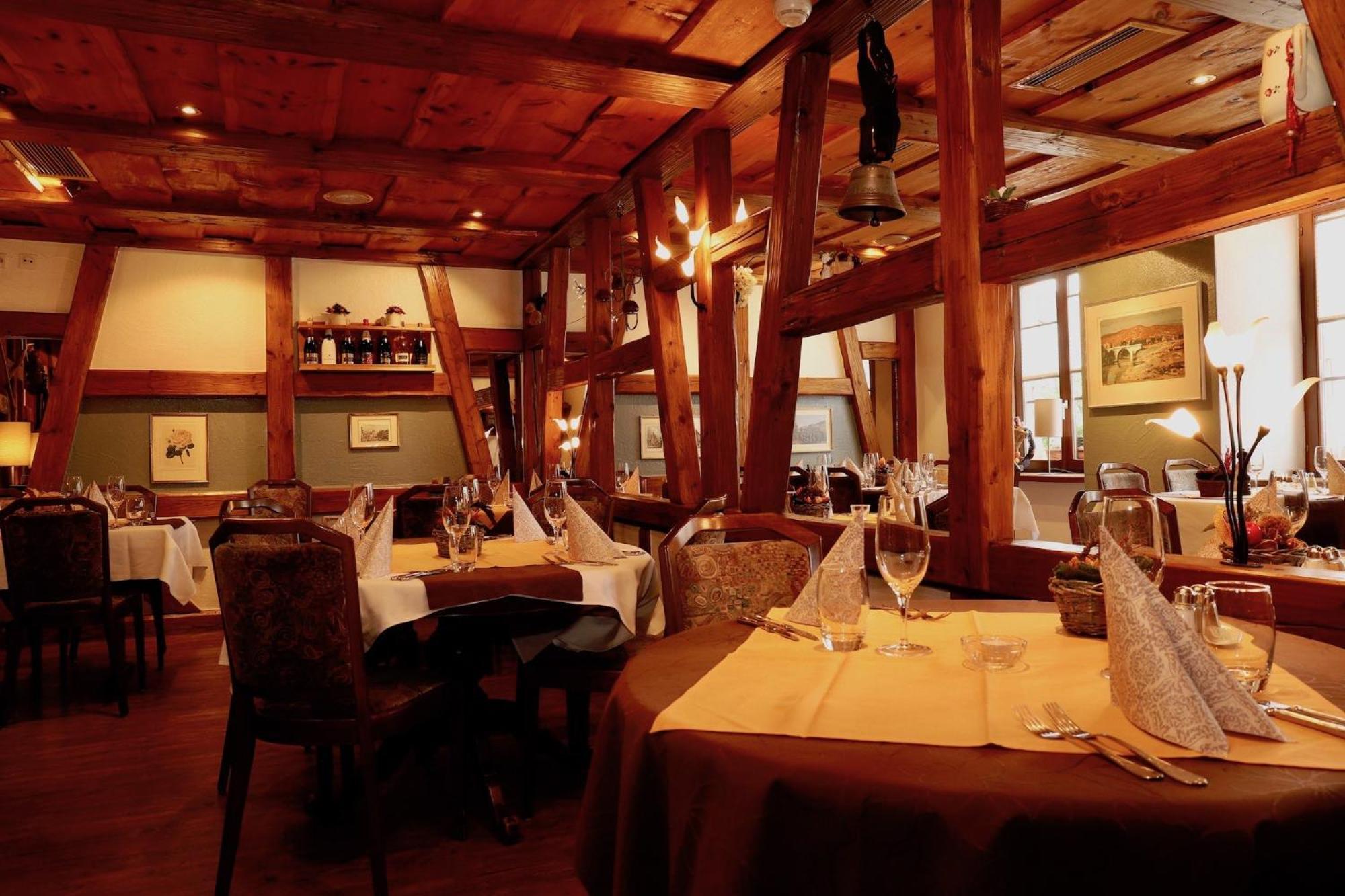 Hotel-Restaurant Weisses Kreuz Breitenbach Luaran gambar