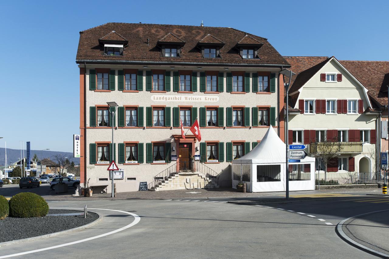 Hotel-Restaurant Weisses Kreuz Breitenbach Luaran gambar