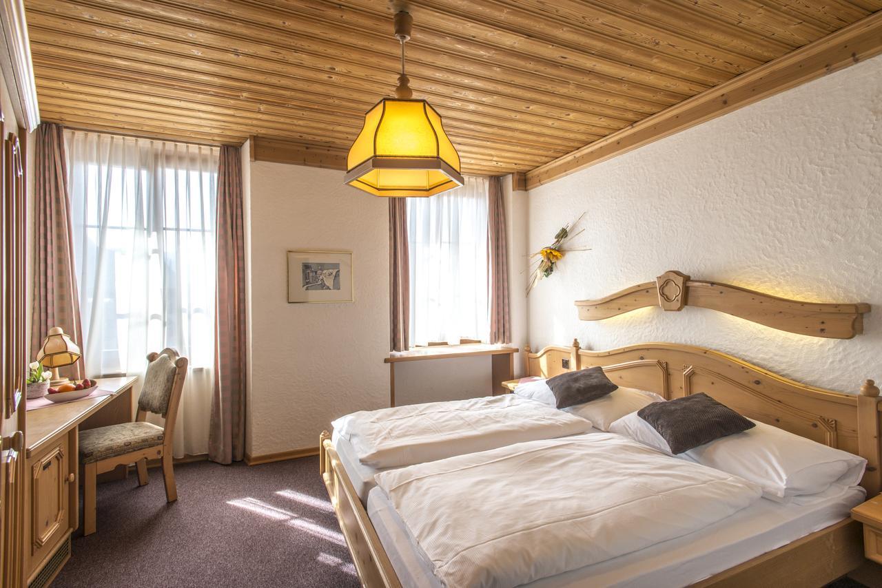 Hotel-Restaurant Weisses Kreuz Breitenbach Luaran gambar